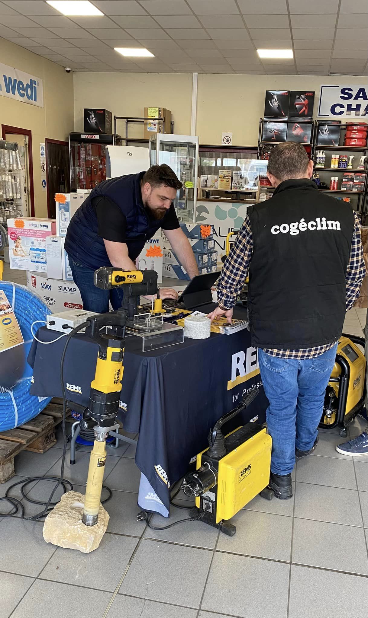Journée outillage avec nos fournisseurs partenaires Metabo Profesional, Scell-it, e-robur et Rems.